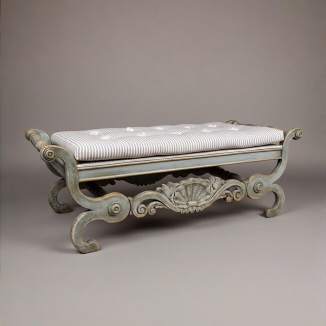 Regency Centre Stool